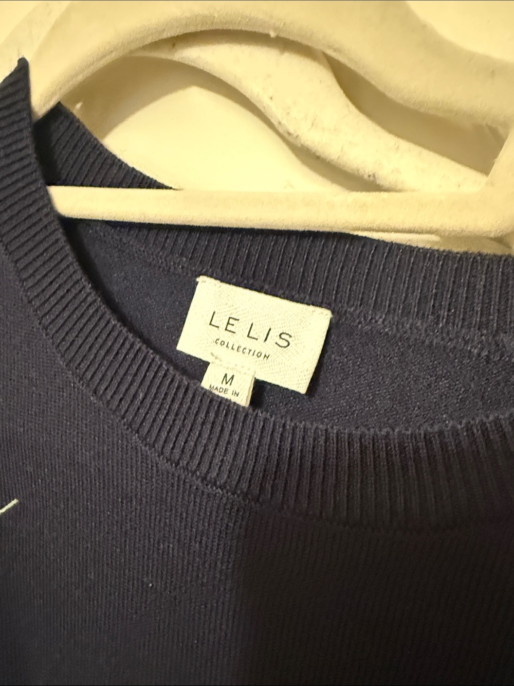 Le Lis Navy Short-Sleeve Golf Embroidered Crewneck Sweater - Picture 3 of 5